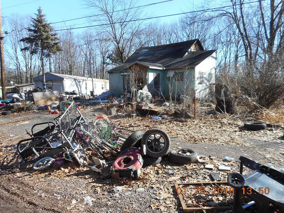 2nd image of 118 Flowertown Rd