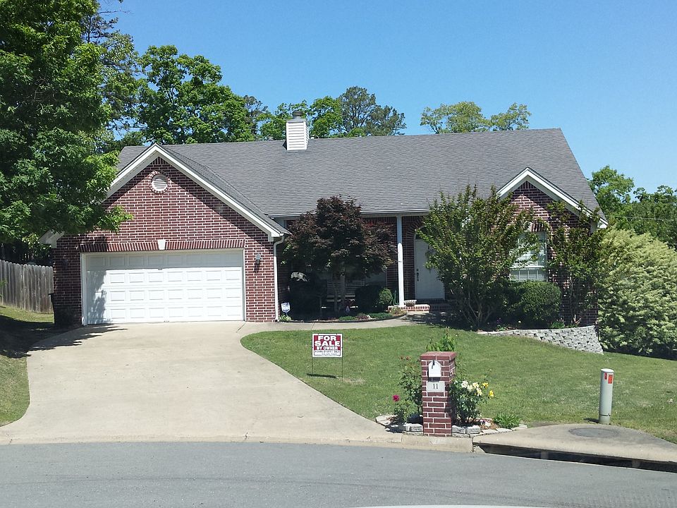 1st image of 11 Brook Forest Ct