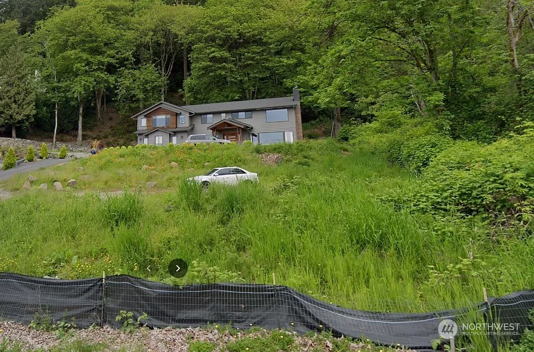 2030 E Lake Sammamish Parkway photo 1