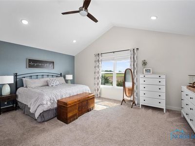 5320 Brint Crossing Blvd, Sylvania, OH, 43560