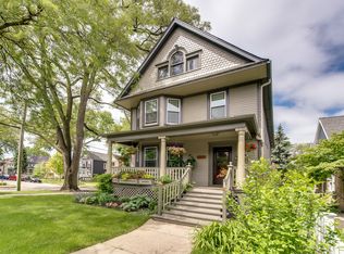 3902 N Kenneth Ave, Chicago, IL 60641