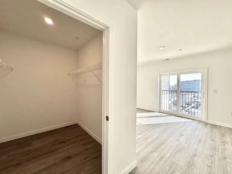915 N Broad St #705 — Photo 13
