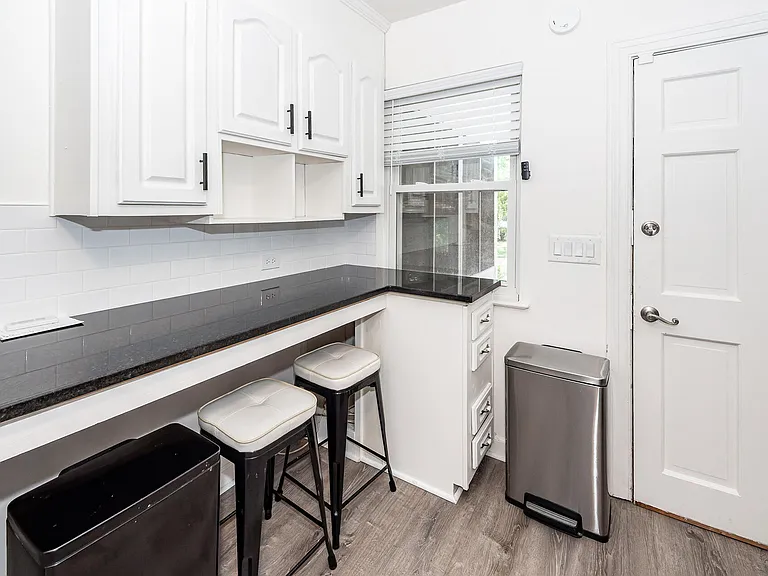 110 Gordon St — Photo 10