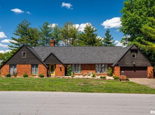 1808 Testa Dr, Marion, IL 62959
