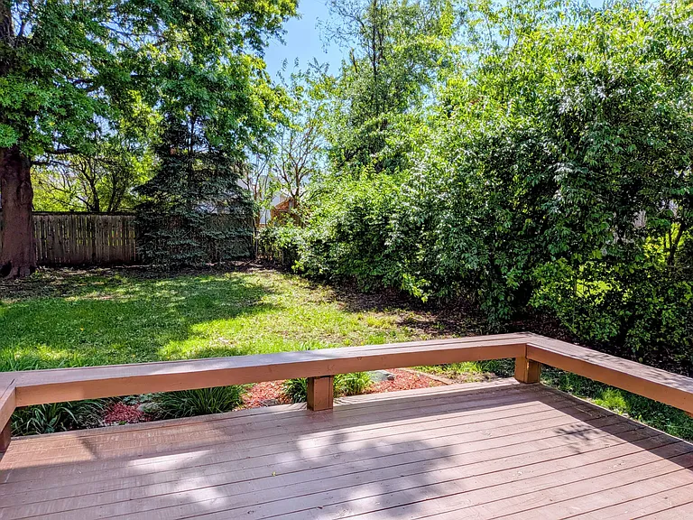 515 Clearwater Dr — Photo 4