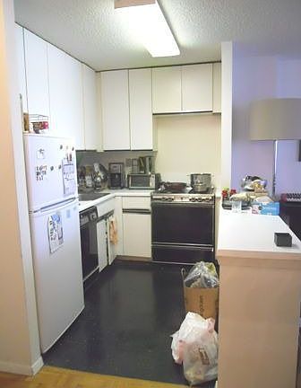 5th image of 200 E 11th St APT 4A