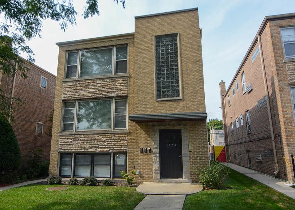 1st image of 3924 N California Ave #2