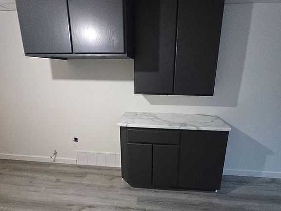 5th image of 110 Alderson St #8