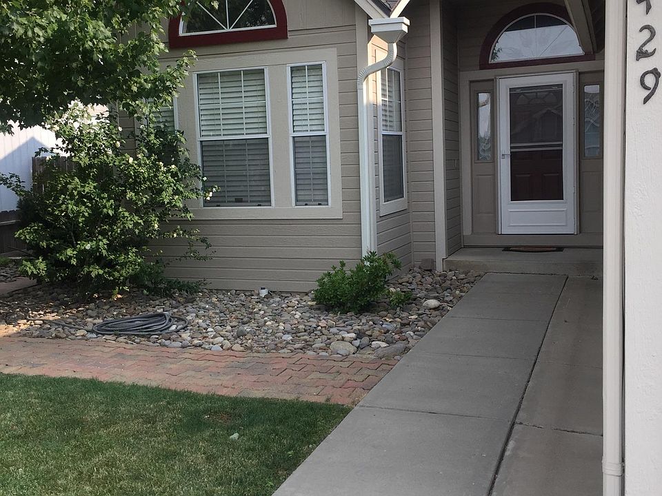 2nd image of 429 Sandalwood Dr