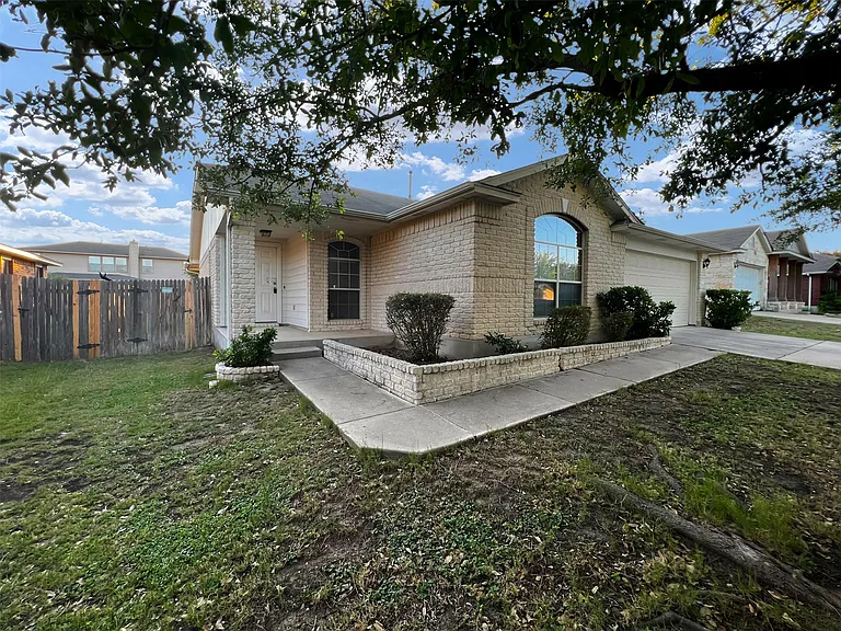 2324 Pearson Way — Photo 2