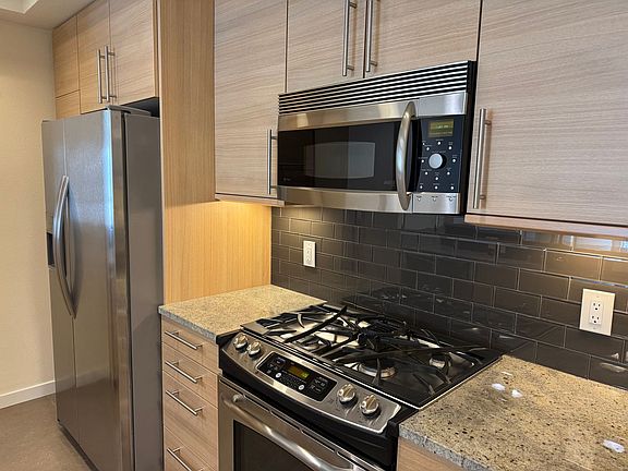 3rd image of 1655 N California Blvd APT 322