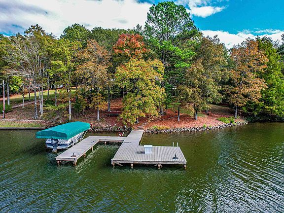 5th image of 409 E River Bend Dr