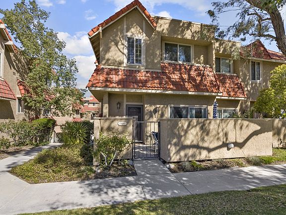 2nd image of 17922 River Cir APT 1