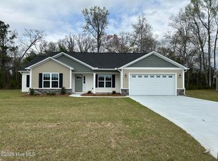 109 Duncan Ln, Newport, NC 28570