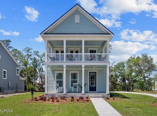 62 Backwater St, Beaufort, SC 29906