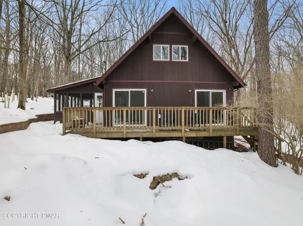 1095 Deer Run E, Bushkill, PA 18324