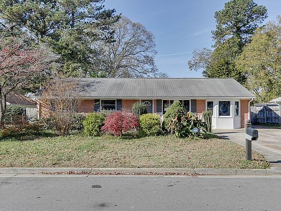 2nd image of 411 Dora Dr