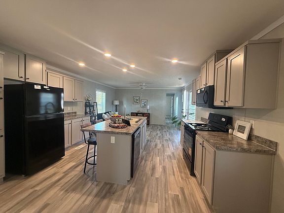 3rd image of 514 Prairie Rd