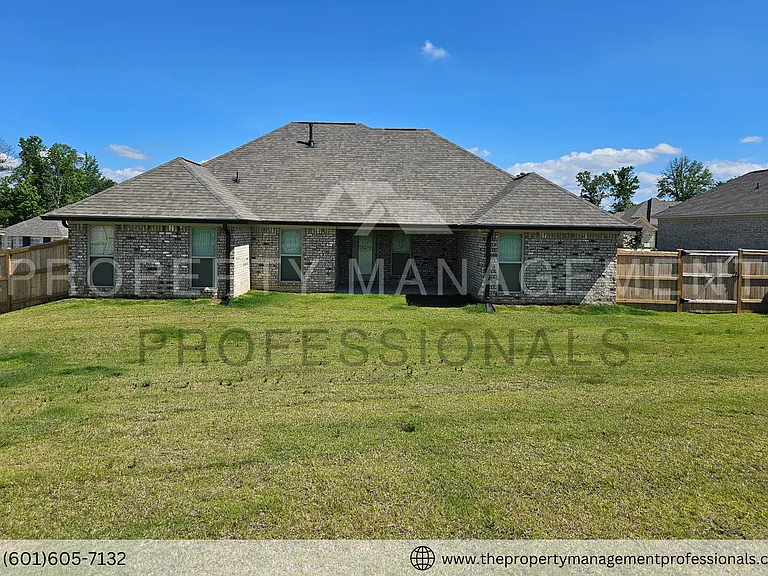 571 Patrick Farms Dr — Photo 54
