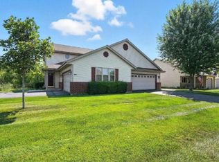 513 Foxmead Xing, Waterford, WI 53185
