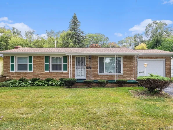 3526 Evergreen Pkwy, Flint, MI 48503