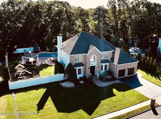 27 Summerhill Ave, Jackson, NJ 08527