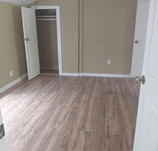 360 Eaton St — Photo 6