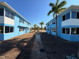 546 17th Ave S, Saint Petersburg, FL