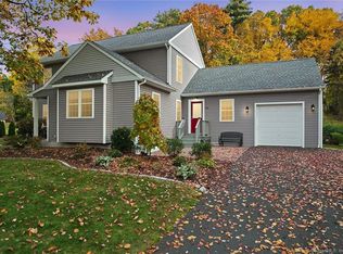 60 Mayflower Rd, Windsor, CT 06095