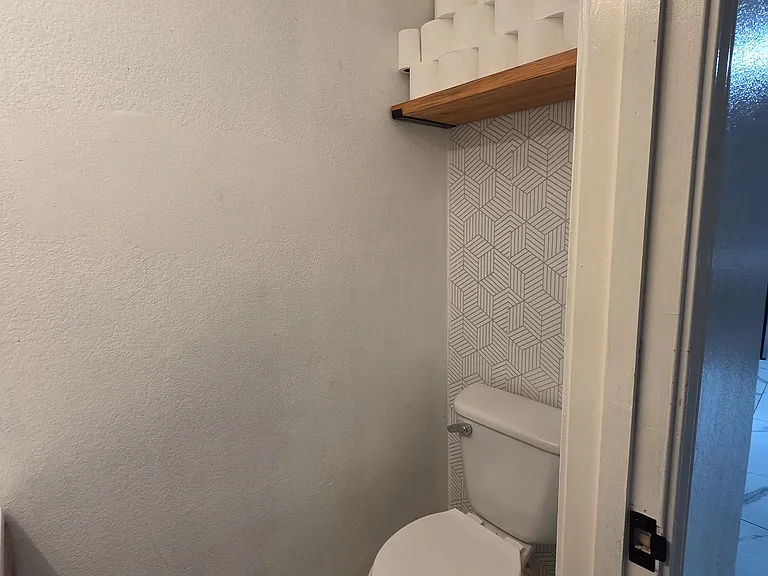 502 Chapote Ave — Photo 23