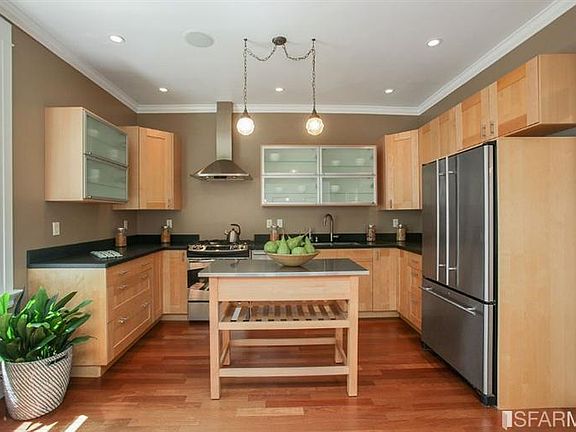 3rd image of 1741 Stockton St #A