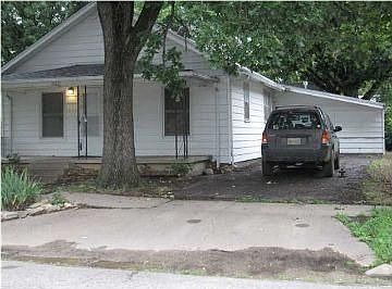 1st image of 220 N Anita Ave