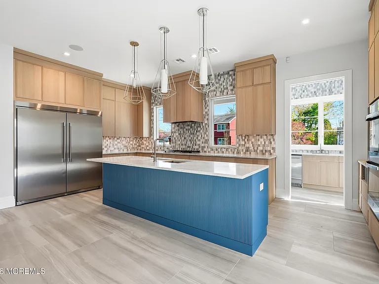 84 Cooper Ave — Photo 19