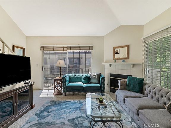 3rd image of 24107 Del Monte Dr