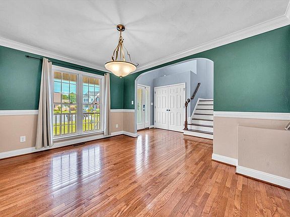 5th image of 5739 Glen Haven Dr