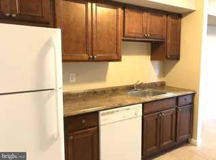 7 Linden Ct, Sicklerville, NJ 08081