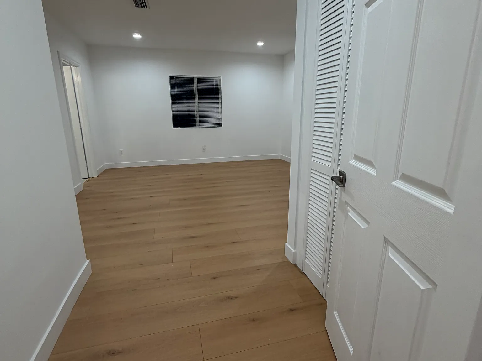 3 bed, 1800 sqft, $5,500 — Photo 4