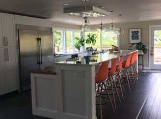 9808 215th St SW, Edmonds, WA 98020