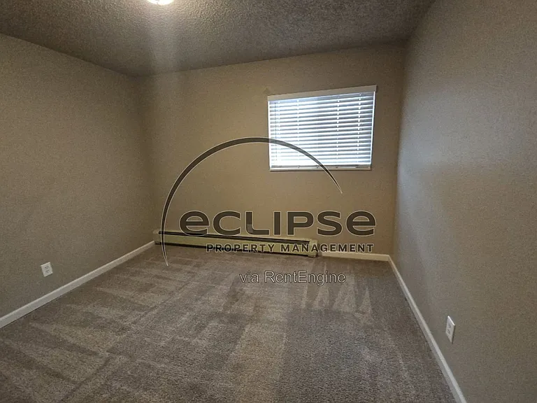 502 Bell Ct #C8 — Photo 12