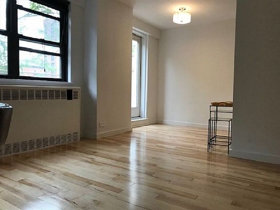 4th image of 1202 2nd Ave #2C