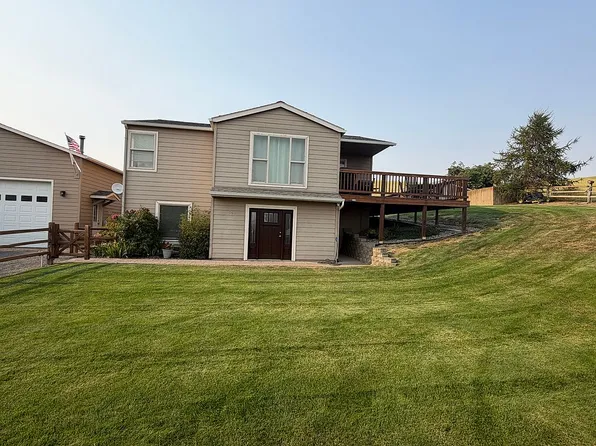 504 E Sunset Ave, Genesee, ID 83832
