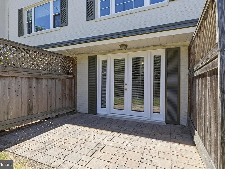 5364 Pooks Hill Rd #301 — Photo 16
