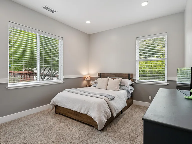 20550 Palmer Ave — Photo 23
