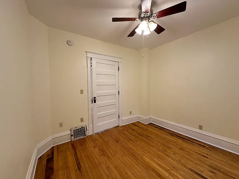 2707 Delaware St SE — Photo 14