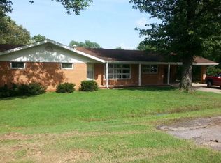 1308 N Sassafrass St, Dexter, MO 63841