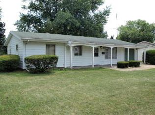 934 Parkview Rd, Galesburg, IL 61401