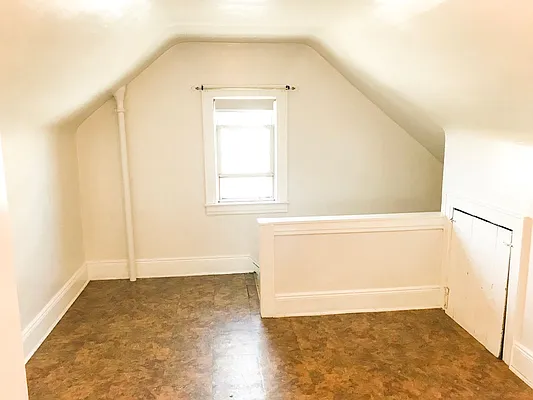 Rented by Showcase Realty | media 8