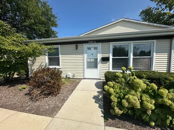 7523 Bristol Ln Unit A, Hanover Park, IL 60133