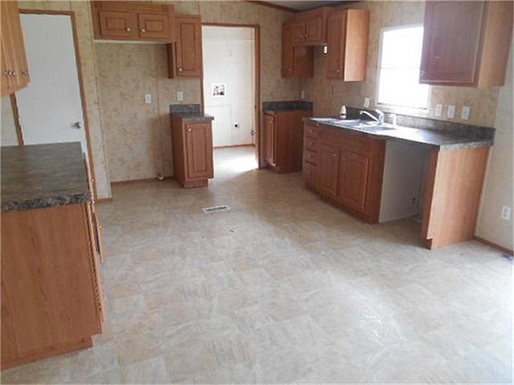 5th image of 7214 Curlew Dr