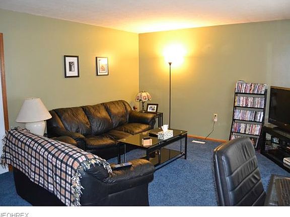 4th image of 1580 Hazel Ave
